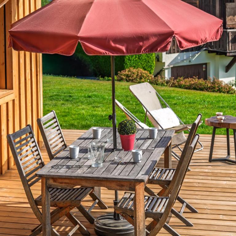 Chalet Cerisier - Two-Bedroom Chalet - 14