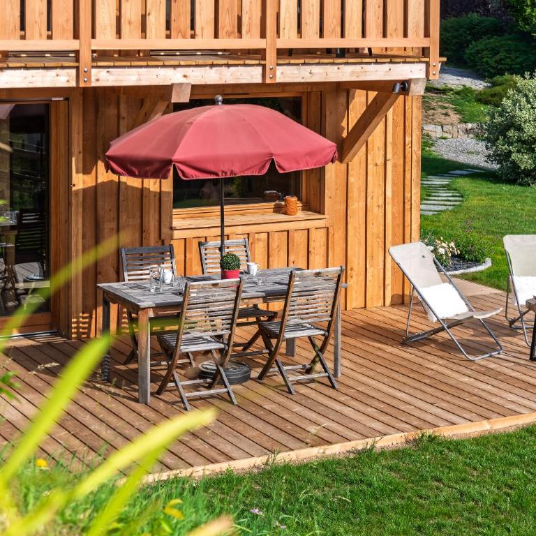 Chalet Cerisier - Two-Bedroom Chalet - 18