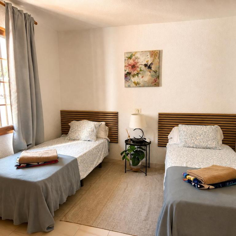 Los Cristianos Stay with Large Terrace & Heated Pool - Two-Bedroom Apartment - 10