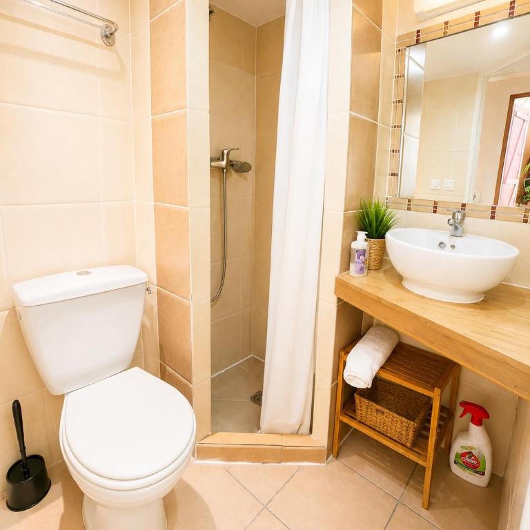 Petite maison cosy, terrasse, 10min Des Grands Buffets - Maison 1 Chambre - 10