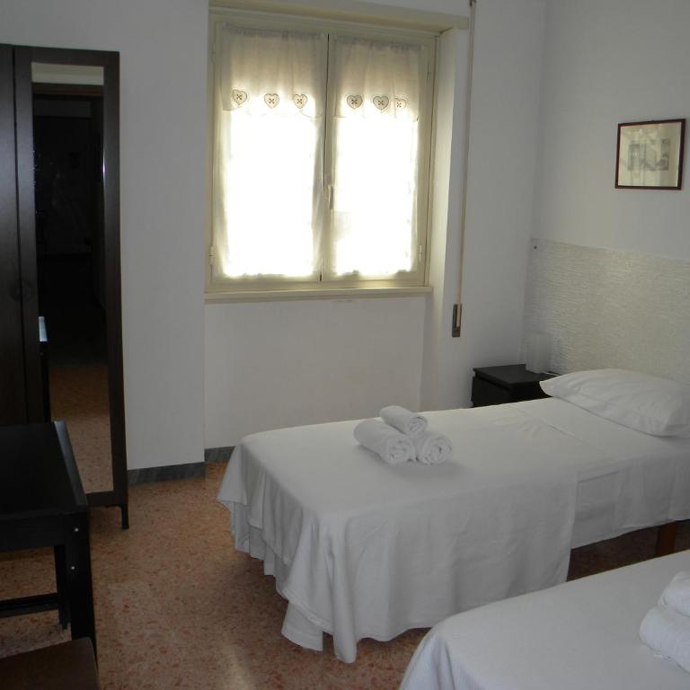 Il Fiore di Roma - Two-Bedroom Apartment - 14