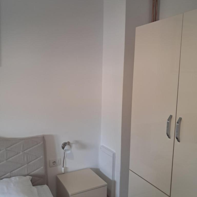 Studio apartment Nikola R - One-Bedroom Apartment - 8
