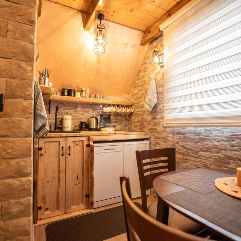 Nikolina apartments - Apartman sa 2 Spavaće Sobe i Balkonom - 11