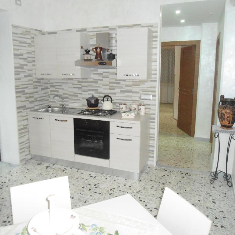 H.ave - Camera Familiare con Bagno Privato - 29