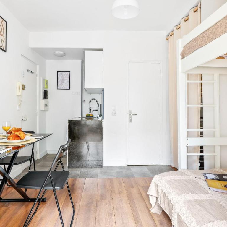 BnBNova - Cozy Stay Near Eiffel Tower & Invalides - Appartement - 3