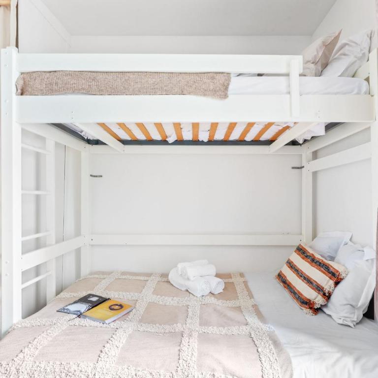 BnBNova - Cozy Stay Near Eiffel Tower & Invalides - Appartement - 10
