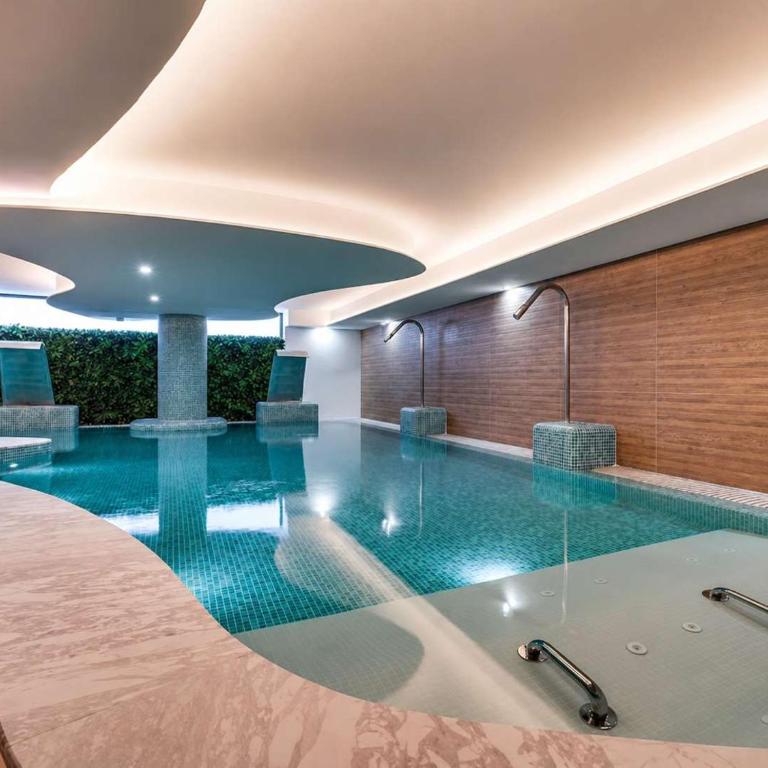 Luxury Penthouse 3BR with sea views garage & spa - Apartment - 38