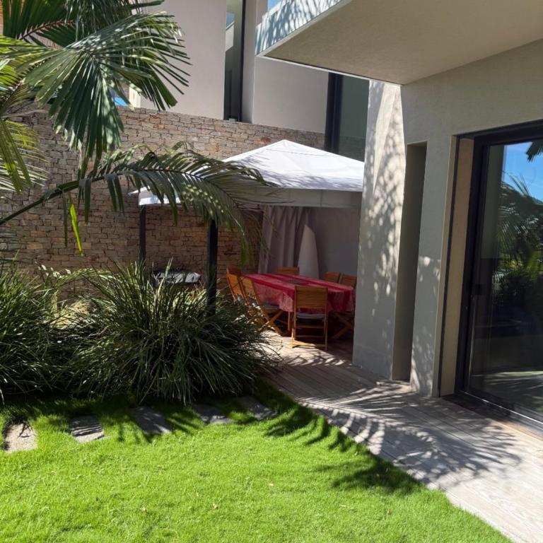 Appartement Regard-sur-mer 165m2 4ch vue mer piscine - Appartement - Vue sur Mer - 5