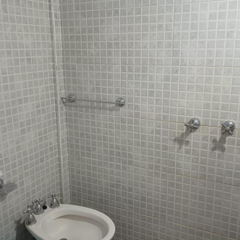 Departamento en Las Toninas - 2 ambientes con terraza - 300 mts del mar - Apartamento de 1 dormitorio - 15