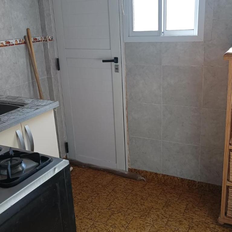 Departamento en Las Toninas - 2 ambientes con terraza - 300 mts del mar - Apartamento de 1 dormitorio - 12