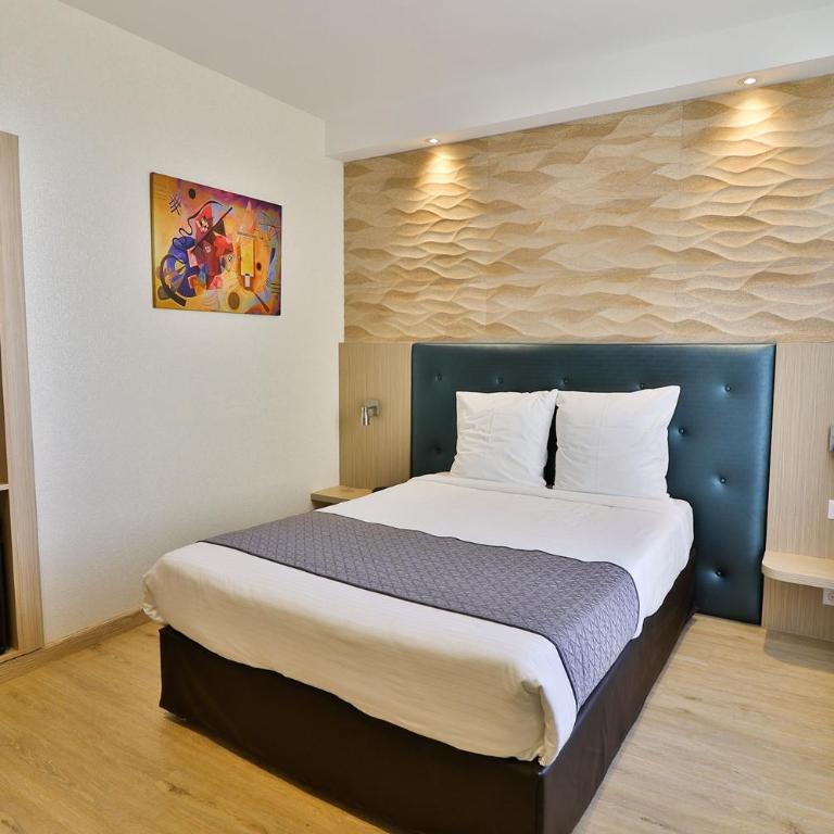Hôtel Provençal - Chambre Double Supérieure - 8