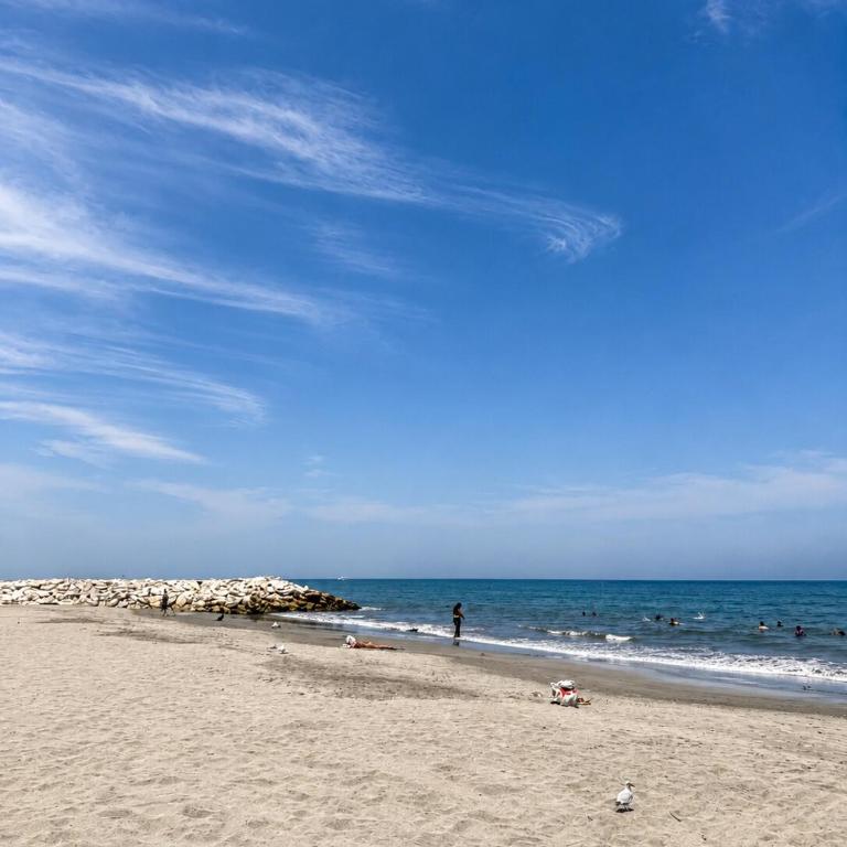 Apartamento Nuevo Santa Marta Gaira En conjunto residencial - Apartamento de 3 dormitorios - 33