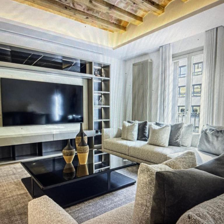 Milan Grand Apartment - Appartamento Superior con 3 Camere da Letto - 2