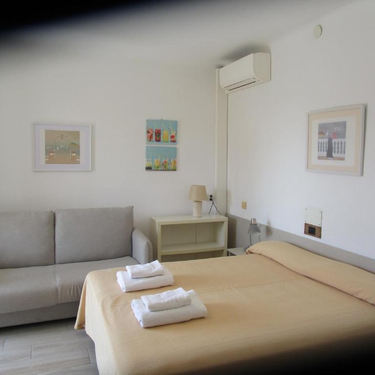 Hotel Apartaments Gesòria Porta Ferrada - Estudio con terraza - 7