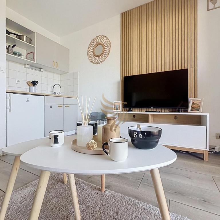 Studio cote B Terrasse Parking Frejus Plage - Studio avec Balcon - 4