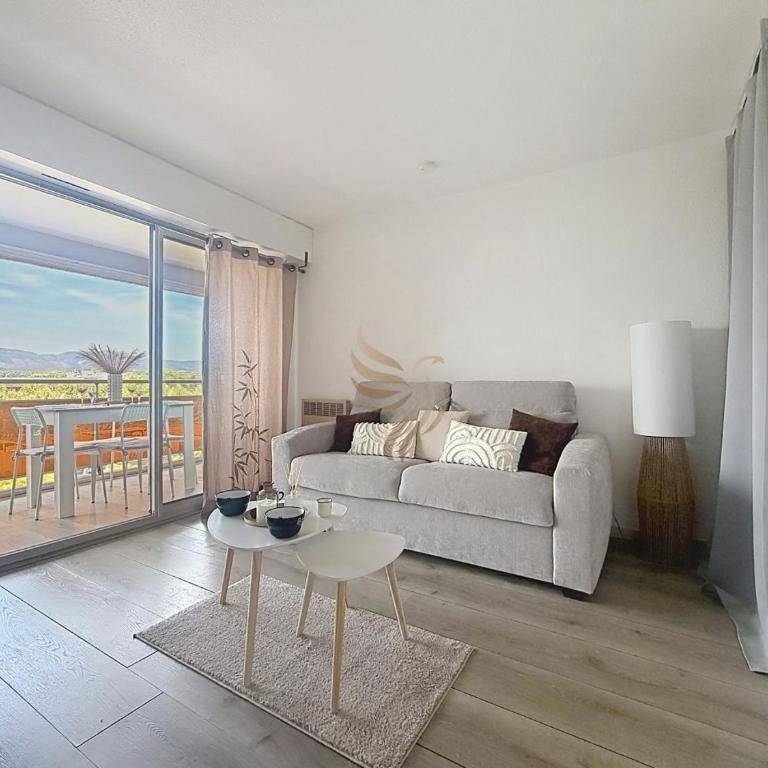 Studio cote B Terrasse Parking Frejus Plage - Studio avec Balcon - 9