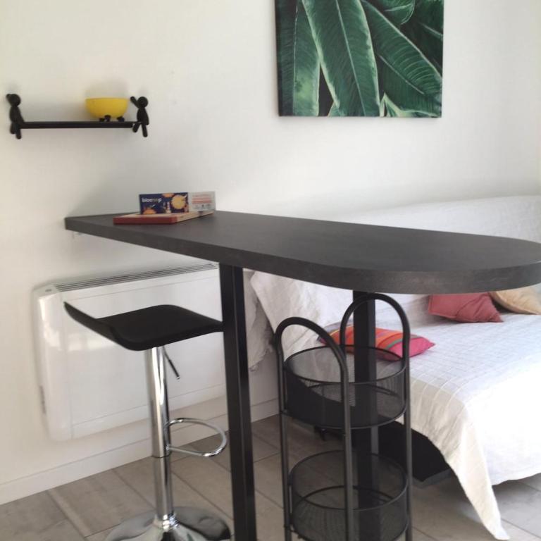 ENTRE MER ET BOIS Gîte indépendant idéal à 200 m de la plage - Appartement 1 Chambre avec Jardin - 34