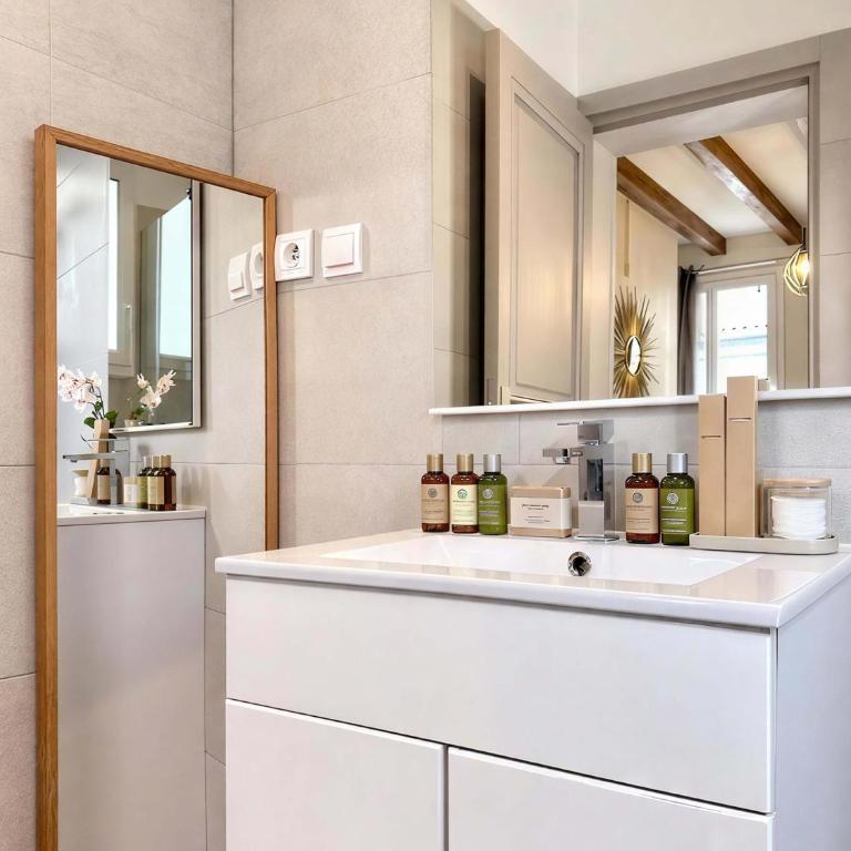Cozy apartment for 4 by Tour Eiffel - by Melvane - Appartement - 13