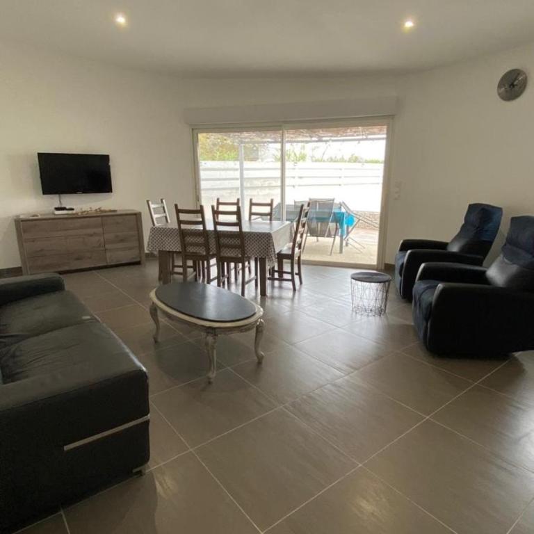 les Saintes-Maries-de-la-Mer maison, 80 m2, 3 chambres climatisation reversible, parking, wifi - Haus mit 3 Schlafzimmern - 2