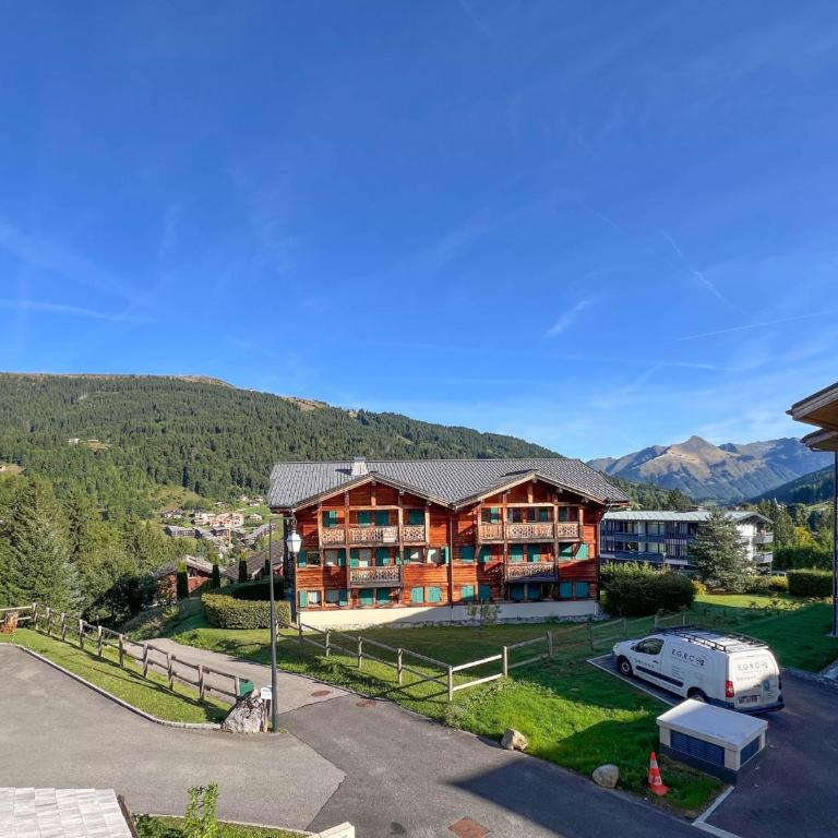 Appartement de Charme aux Gets - 9 Pers, Parking & Wi-Fi - FR-1-671-307 - Appartement - 3