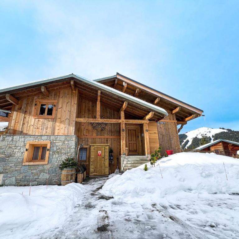Chalet de luxe aux Gets - 4 chambres pour 9 personnes avec jacuzzi et Wi-Fi - FR-1-671-314 - Chalet - 29