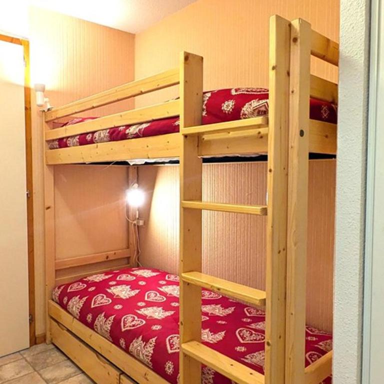 Appartement cosy au pied des pistes - 2 pers. - FR-1-573-154 - Appartement - 5