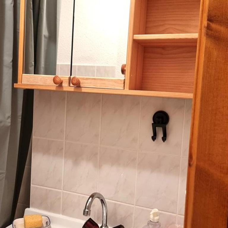 Appartement cosy au pied des pistes - 2 pers. - FR-1-573-154 - Appartement - 7