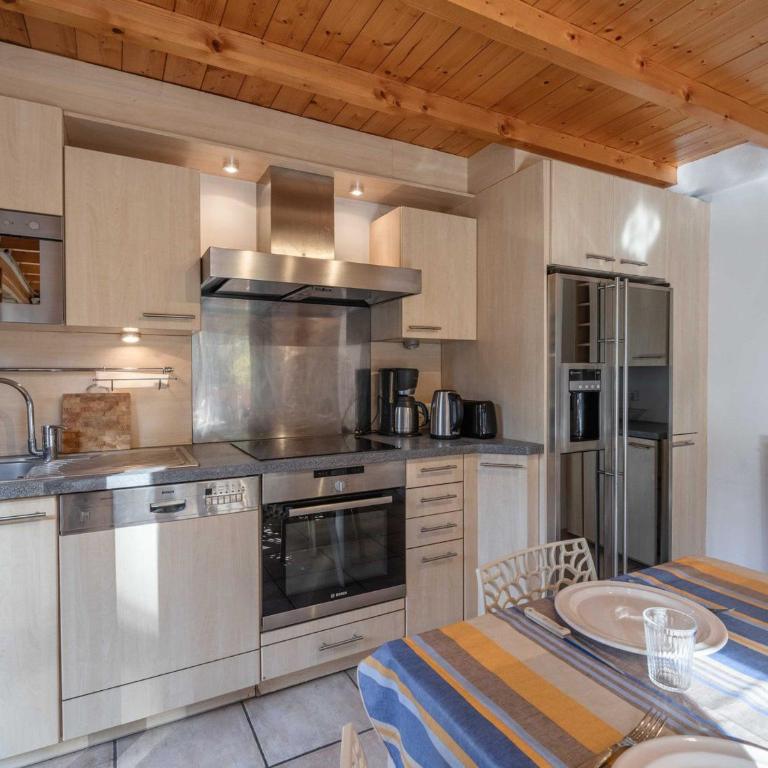 Chalet à Morzine, 4 pièces, 7 pers., jacuzzi - FR-1-754-24 - Apartment - 8