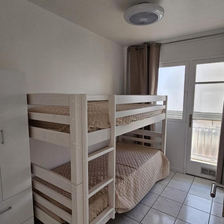 T3 rénové lumineux, clim, balcon, proche mer - Appartement 2 Chambres avec Balcon - 5