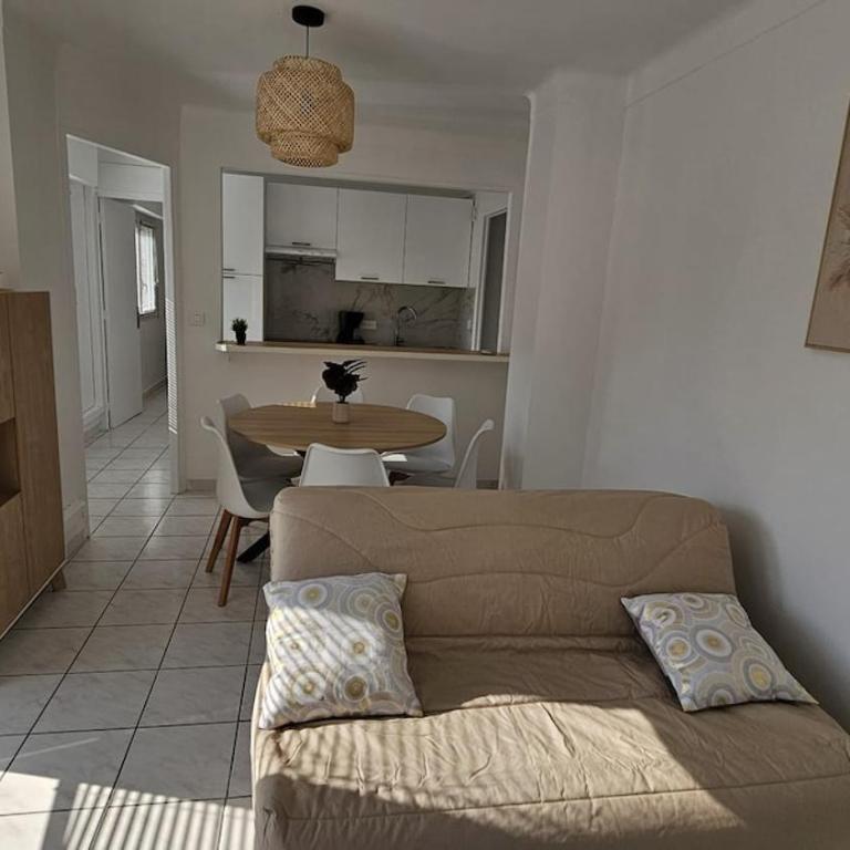 T3 rénové lumineux, clim, balcon, proche mer - Appartement 2 Chambres avec Balcon - 2