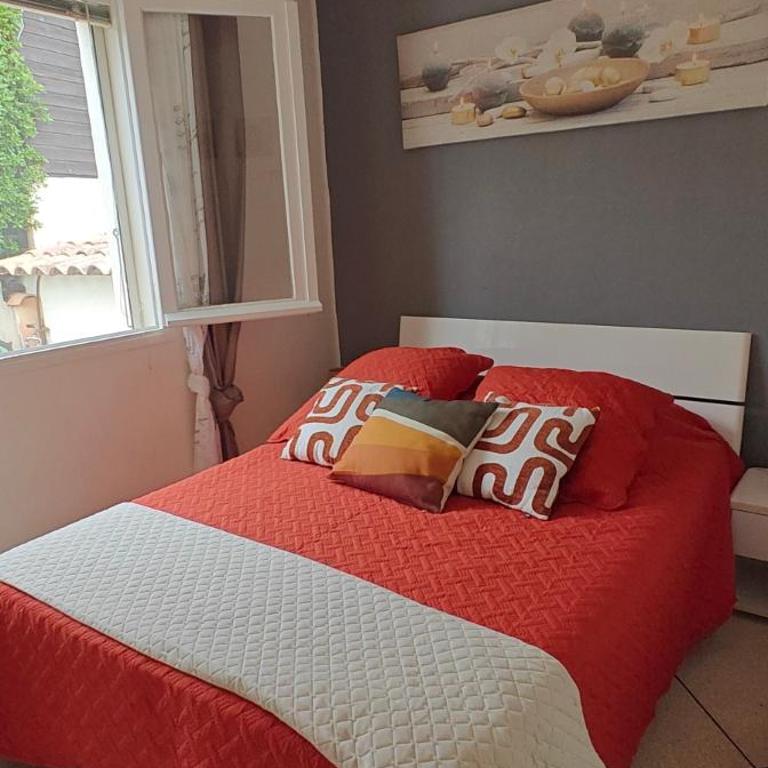 VILLA Plein Sud Piscine Spa Climatisation Parking privé calme et détente - Appartement 1 Chambre avec Terrasse - 13