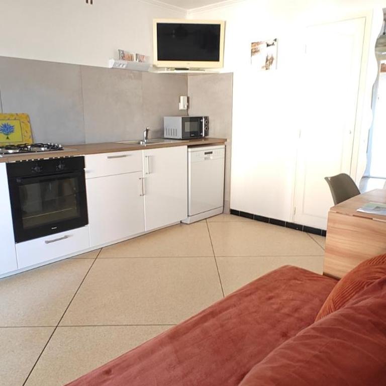 VILLA Plein Sud Piscine Spa Climatisation Parking privé calme et détente - Appartement 1 Chambre avec Terrasse - 14