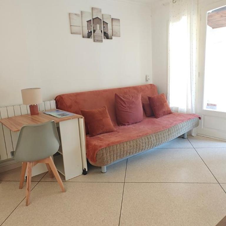 VILLA Plein Sud Piscine Spa Climatisation Parking privé calme et détente - Appartement 1 Chambre avec Terrasse - 15