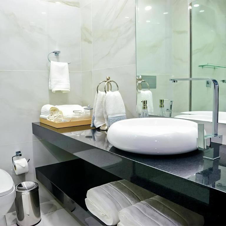 TRYP by Wyndham Santa Cruz - Estudio Superior con cama grande - No fumadores - 2