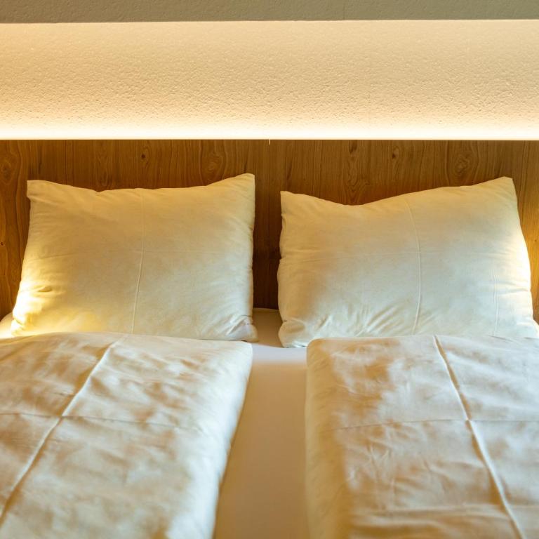 Haus Kella-Egg - Two-Bedroom Apartment with Balcony - 24