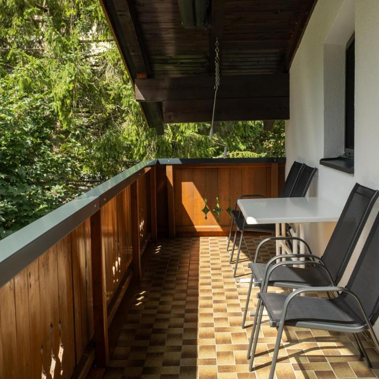 Haus Kella-Egg - Two-Bedroom Apartment with Balcony - 7