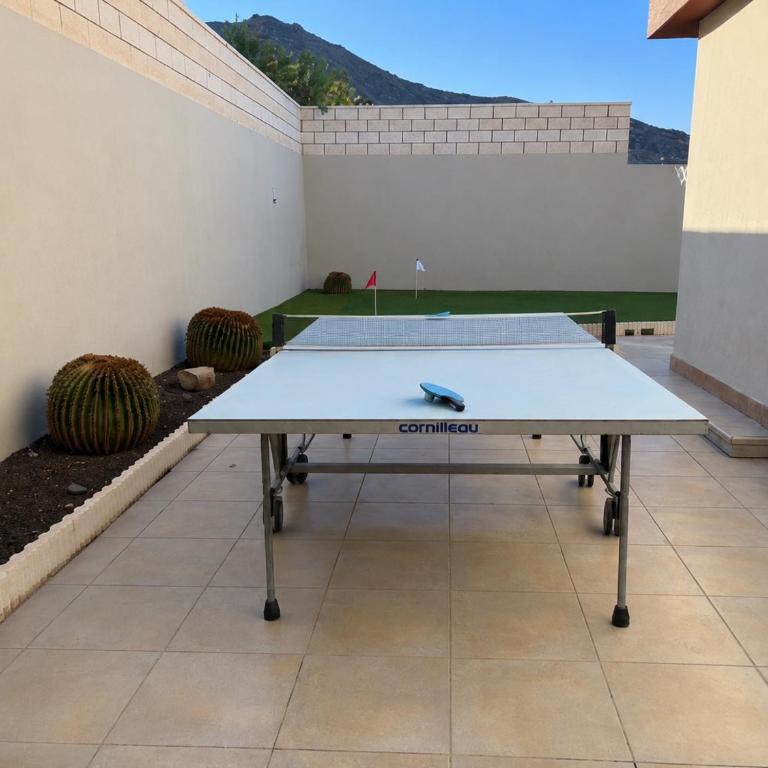 Villa Sol Costa Adeje Heated Pool Putting Green Sleeps 8 - Casa de 4 dormitorios - 6