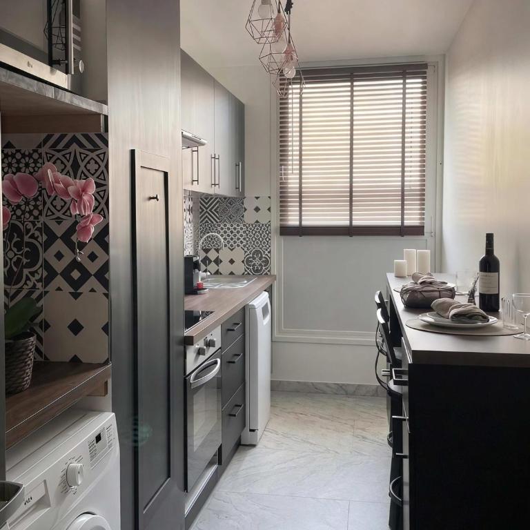 Spacious Family Apartment near Pere Lachaise - Appartement - 5