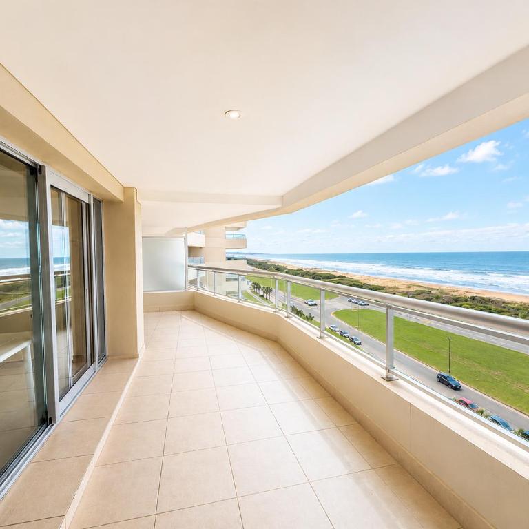 Lujoso Apartamento Frente a la Playa Brava Punta del Este - Apartamento - 4