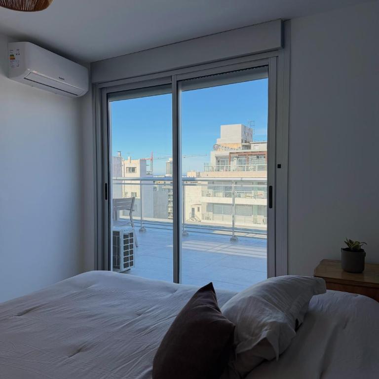 Penthouse a estrenar con amplia terraza - Apartamento de 1 dormitorio - 13