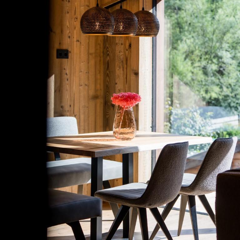 SLOW Fine Chalets, Private Dine & Spa - Superior Chalet - 3