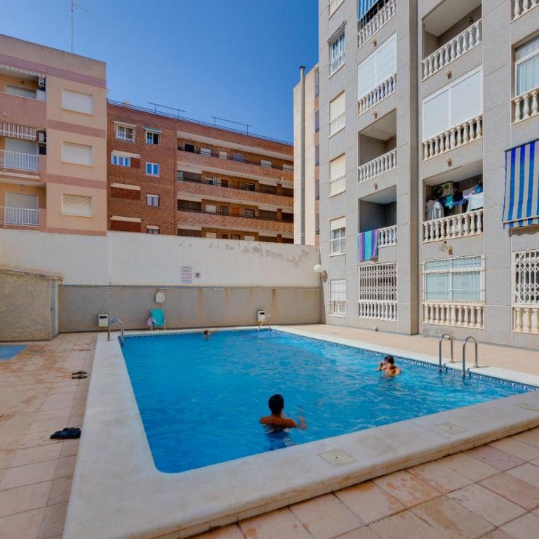 Spacious studio, terrace, pool, elevator, beaches - Apartamento de 1 dormitorio - 11
