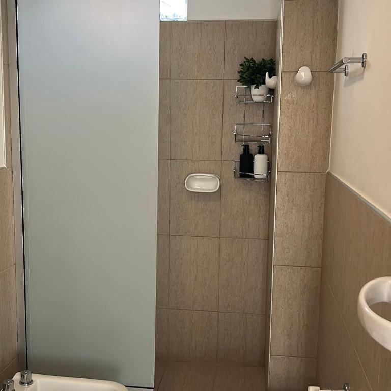Florentina Mares - One-Bedroom Apartment - 3