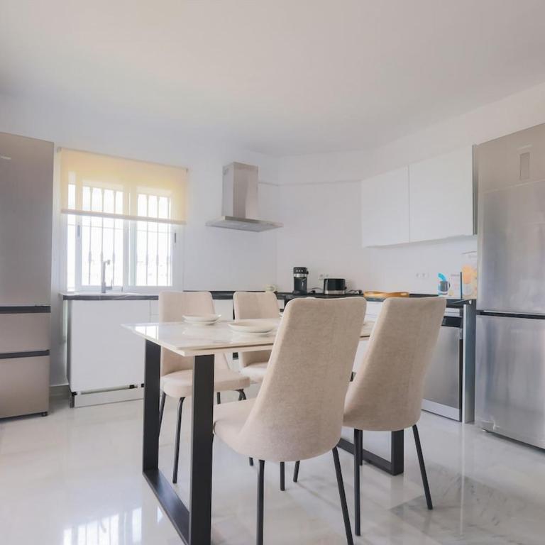 Apartment close to Banus with beautiful pool - Apartamento de 3 dormitorios - 14