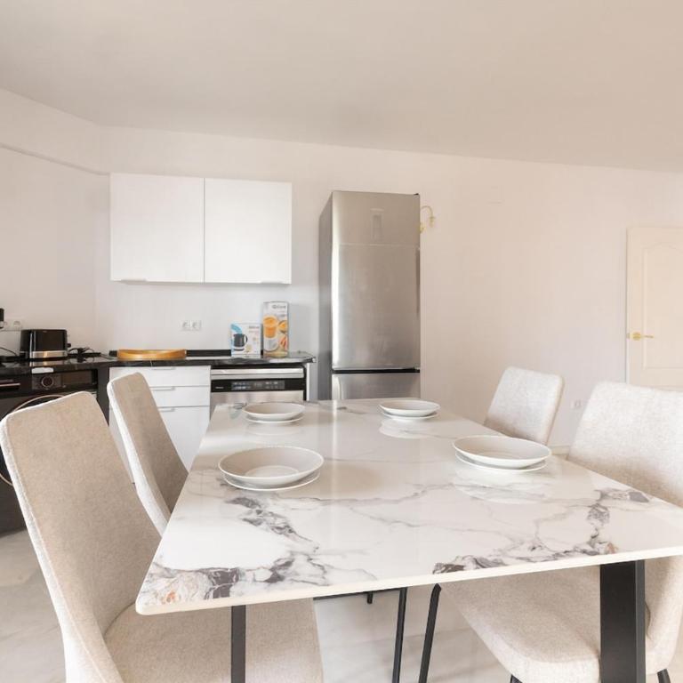 Apartment close to Banus with beautiful pool - Apartamento de 3 dormitorios - 13