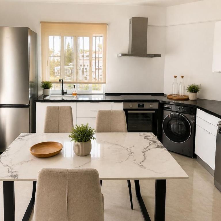Apartment close to Banus with beautiful pool - Apartamento de 3 dormitorios - 12