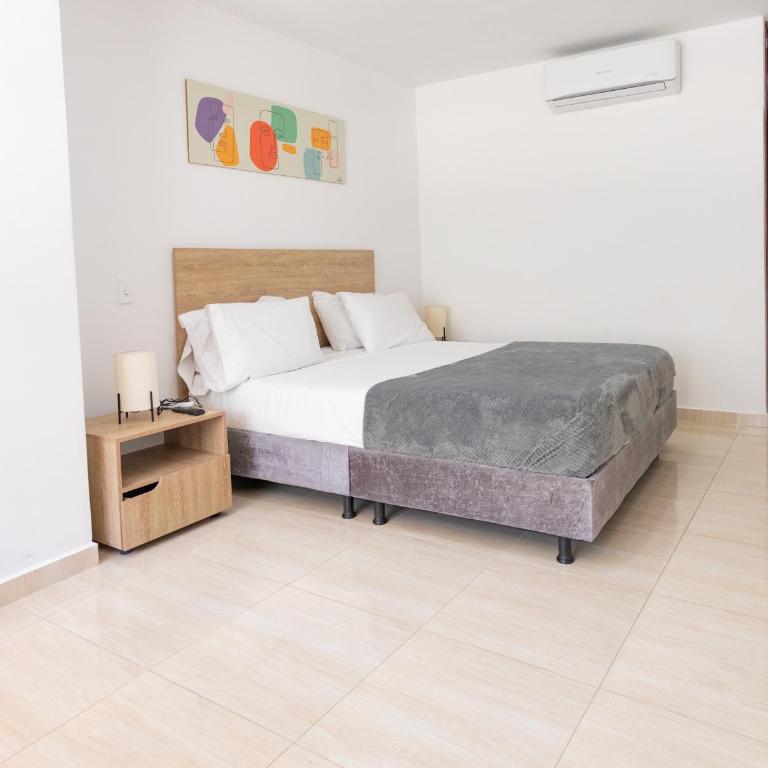 Apartamentos Quedate en Anavi San Gil Plaza - Suite Deluxe con cama extragrande - 6