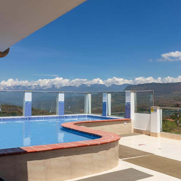 Apartamentos Quedate en Anavi San Gil Plaza - Apartamento con vistas a las montañas - 26