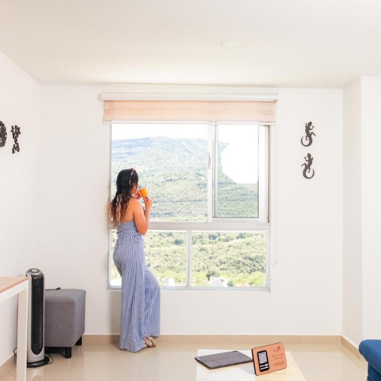 Apartamentos Quedate en Anavi San Gil Plaza - Apartamento con vistas a las montañas - 34