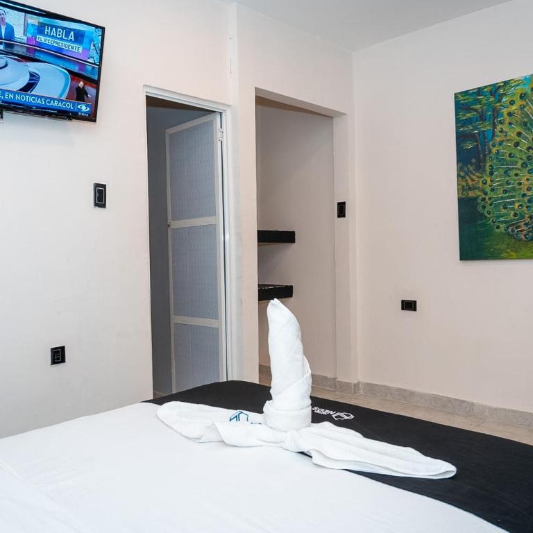 Neos Hotel Cartagena - Standard Double Room with Fan - 2